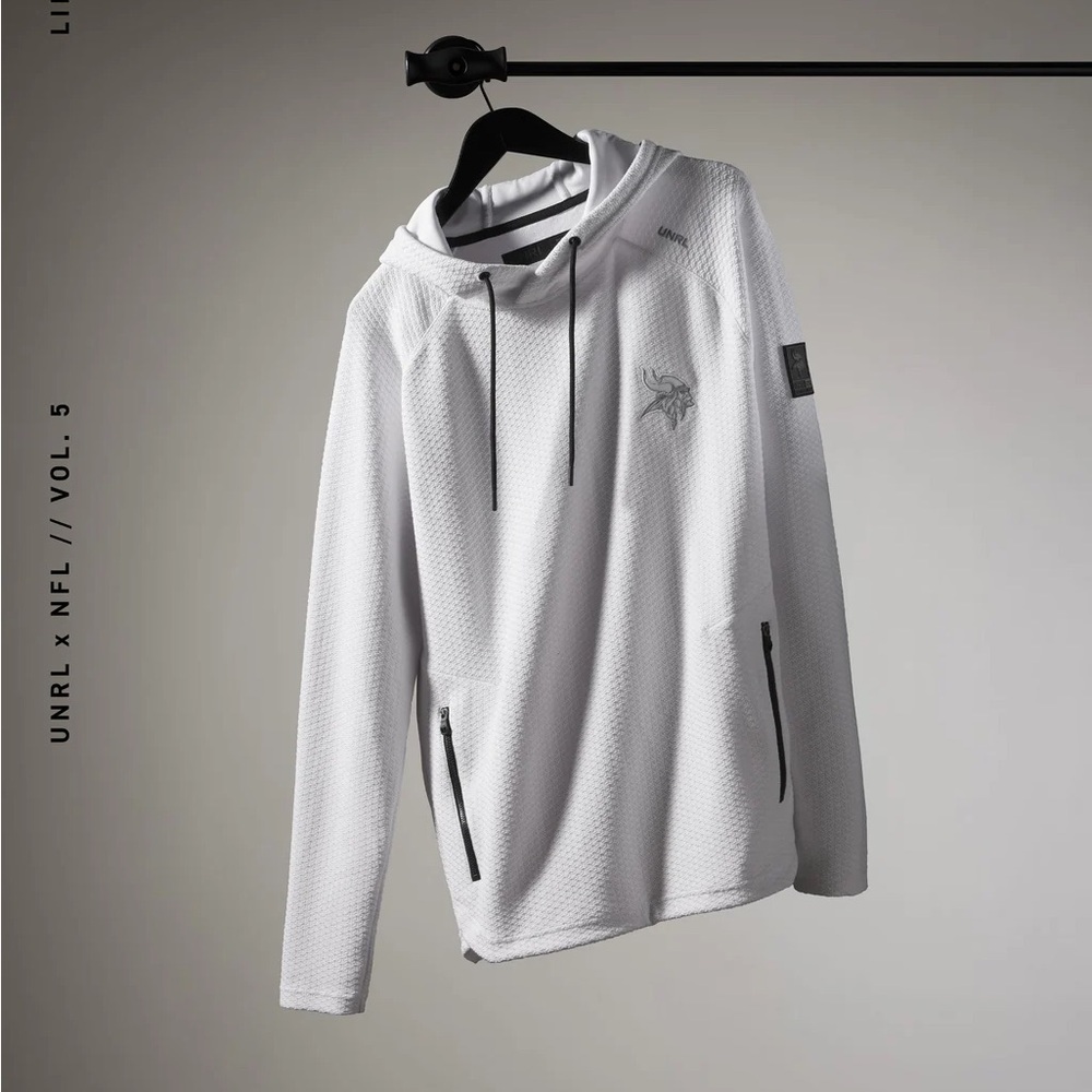 UNRL Minnesota Vikings XL winter whiteout sweatshirt hoodie NWT limited edition